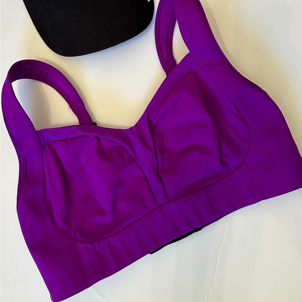 Lululemon TaTa Tamer Sports Bra.